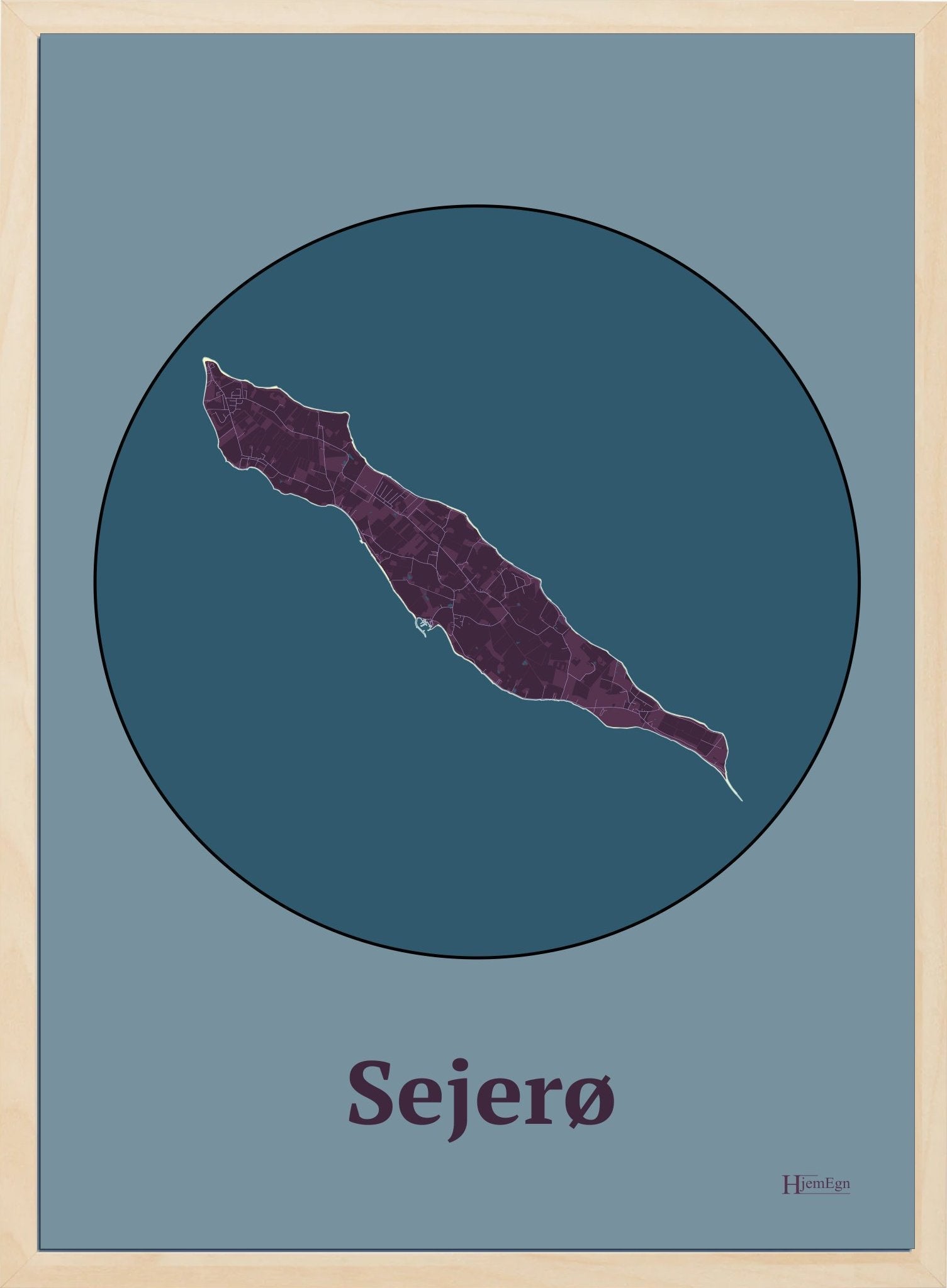 Sejerø plakat i farve mørk rød og HjemEgn.dk design centrum. Design ø-kort for Sejerø
