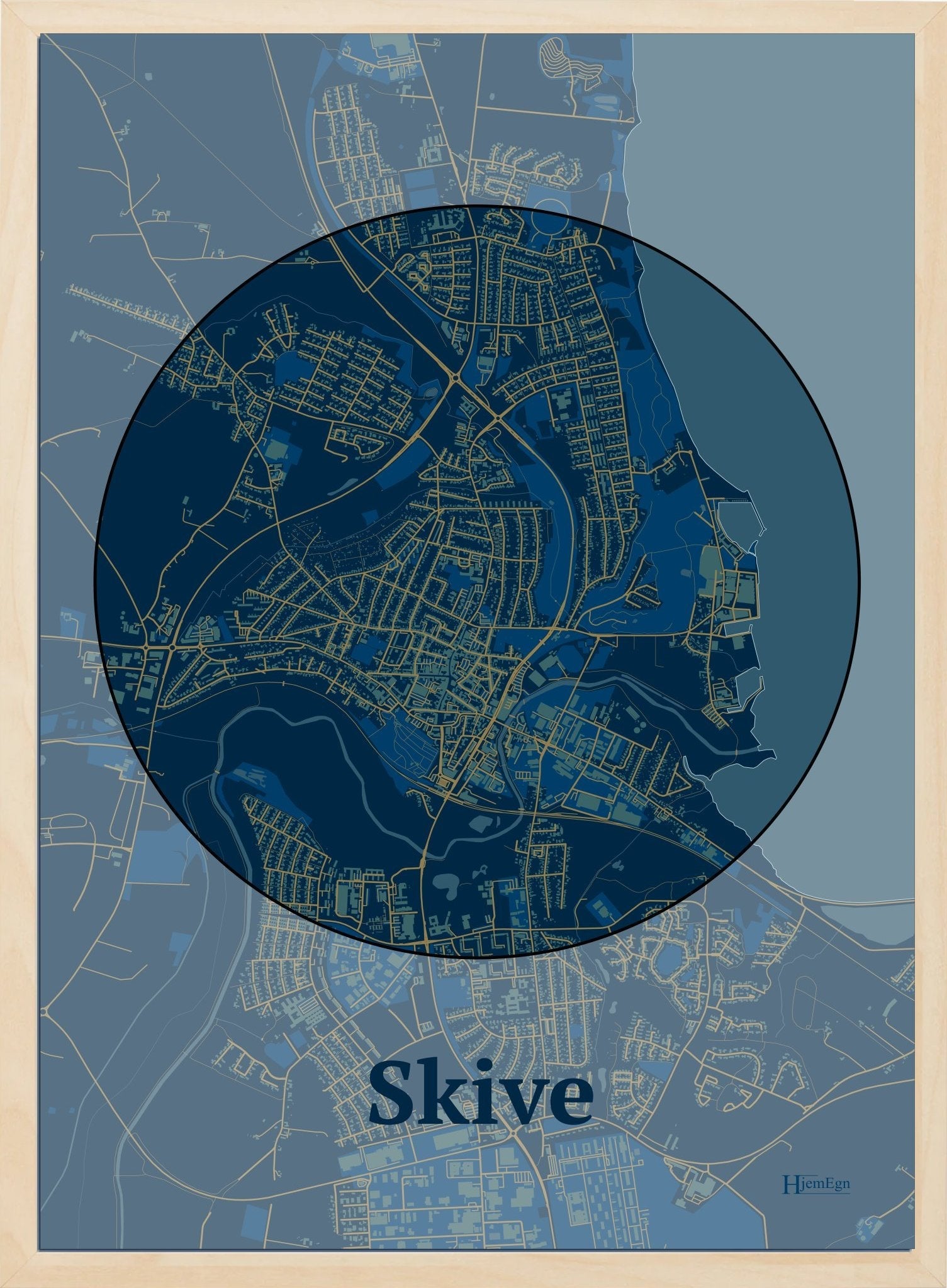 Skive plakat i farve mørk blå og HjemEgn.dk design centrum. Design bykort for Skive