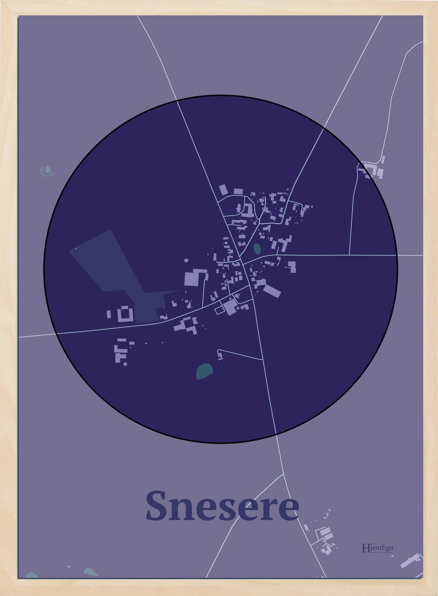Snesere plakat i farve mørk lilla og HjemEgn.dk design centrum. Design bykort for Snesere