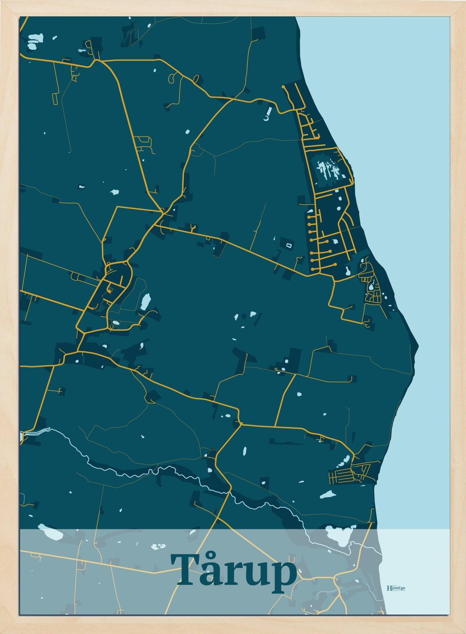 Tårup plakat i farve mørk blå og HjemEgn.dk design firkantet. Design bykort for Tårup