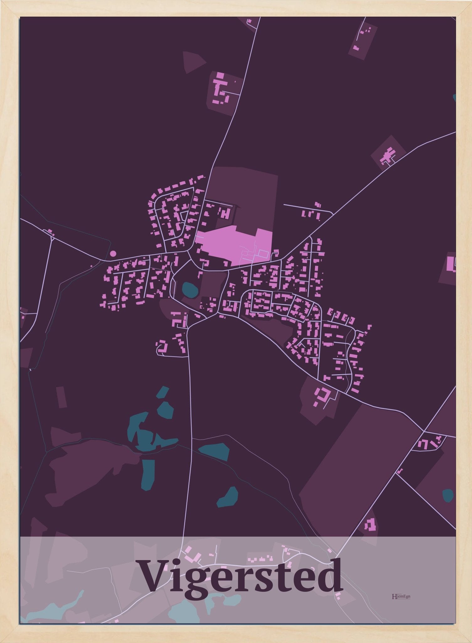 Vigersted plakat i farve mørk rød og HjemEgn.dk design firkantet. Design bykort for Vigersted